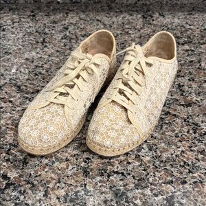 Toms Cream Lace Espadrille Shoes